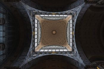 Starke Architektur im Bahnhof von Antwerpen