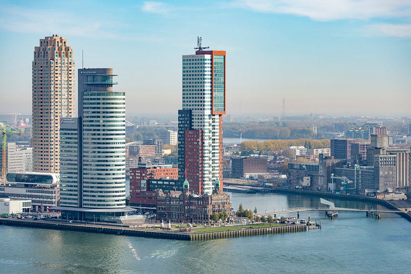 Rotterdam, Kop van Zuid met Hotel New York van Rob IJsselstein