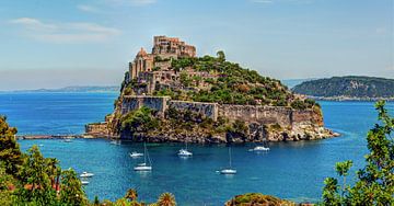 Kasteel van Aragonese - Ischia eiland Italië van Yevgen Belich