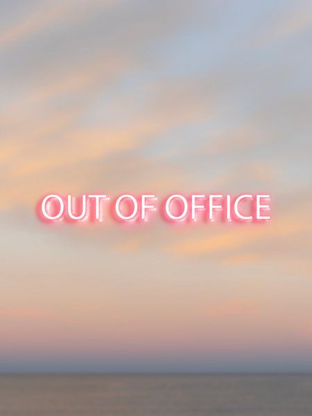 Out of Office - Neon Tekst Roze Pastel Zonsondergang van Dagmar Pels