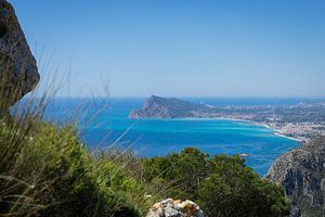 Ausblick auf Küste und Mittelmeer in Benidorm