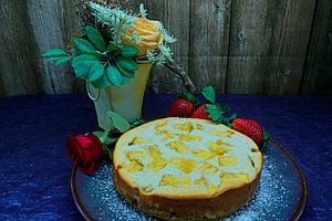 Frisch gebackener Ananas-Käsekuchen