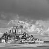 Mont-Saint-Michel in zwart-wit van Martijn Joosse