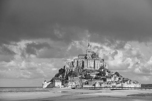 Mont Saint-Michel en noir et blanc