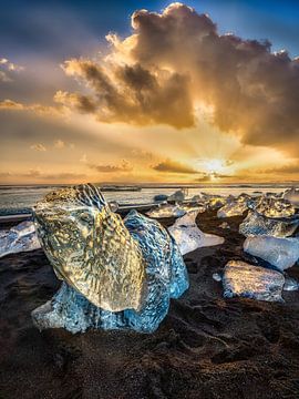 Graceful ice blocks at Diamond Beach on the island of Iceland.