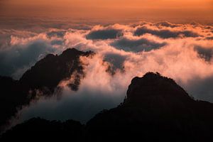 Über den Wolken von Niek Wittenberg