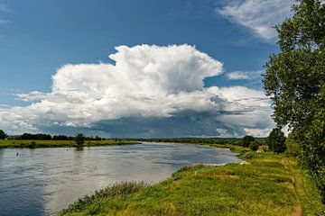 Thunderstorm cell on the Oder