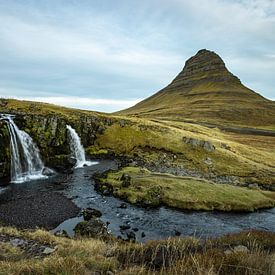 Kirkjufell met watervallen van KiekLau! Fotografie