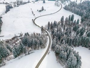 Winterlandschaft mit Straße von Mustafa Kurnaz