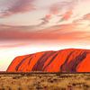 Uluru (Ayers Rock) coucher du soleil sur Inge Hogenbijl