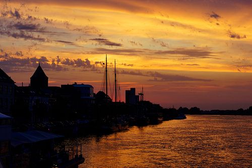 Zonsondergang Kampen