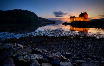 Eilean Donan Castle in Blues van Ben Töller