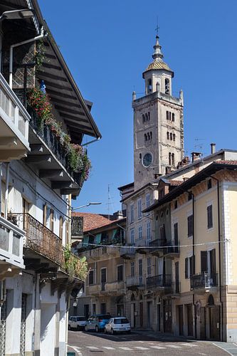 Levendige Masserano Straat, Biella, Italië