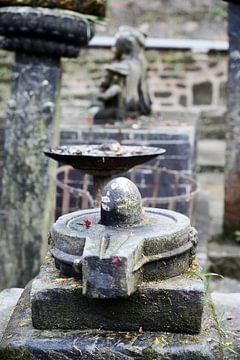 Het vredige heiligdom van Gaukhureshowr Mahadev in Dhulikhel van Frank Photos