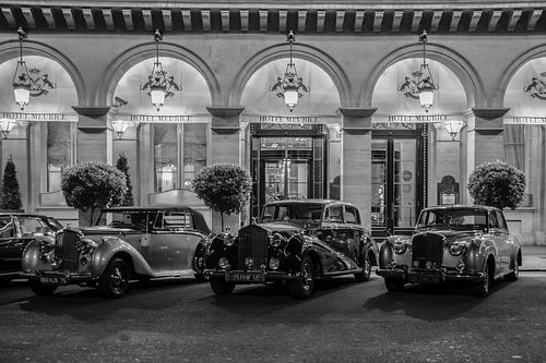 rollt royce-wagen im hotel de ritz in paris