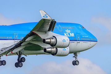 KLM Boeing 747-400 "City of Guayaquil". by Jaap van den Berg