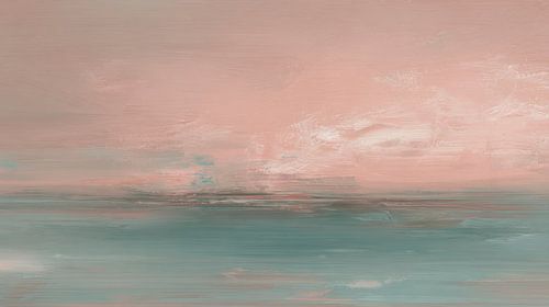 Ciel rosé au-dessus d'une eau calme