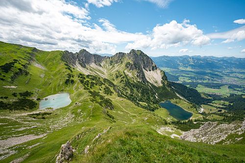 Uitzicht op de Gaisalp-meren, de Rubihorn en de Oberallgäu in de Allgäuer Alpen