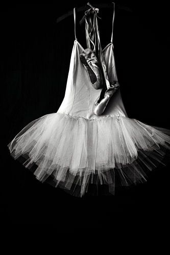 ballet tutu and pointe shoes