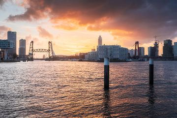 Sonnenuntergang in Rotterdam von Anthony Malefijt