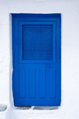 Blaue griechische Tür von Annette Spaan