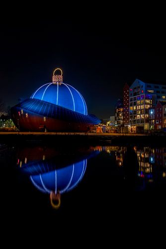 DOT Groningen grootste kerstbal ter wereld