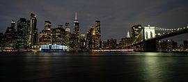 Manhattan & Brooklyn Bridge by night by Stefan Havadi-Nagy
