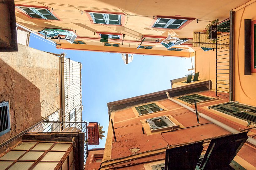 Italian houses by Christein van Hoffen