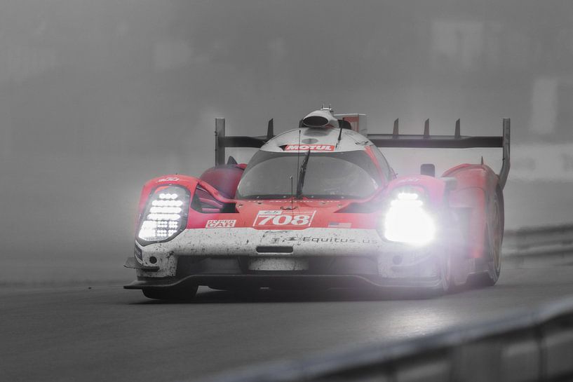 Glickenhaus Le Mans Hypercar im Nebel von Richard Kortland