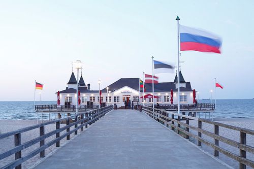 Seebruecke in Ahlbeck at dusk, Ahlbeck, island of Usedom, Mecklenburg-Western Pomerania, Germany, eu