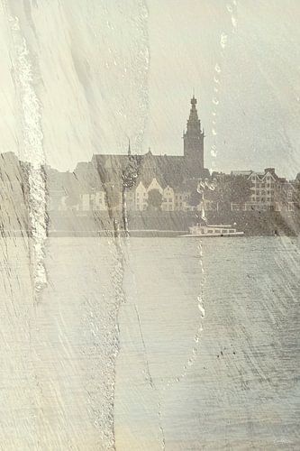 Skyline Nijmegen aan de Waal