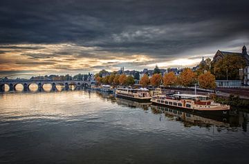 Blick über die Maas- und Sint-Servaas-Brücke von Aron Nijs