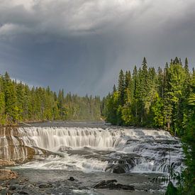 Dawson Falls, Wells Gray Provincial Park van Erik Noort