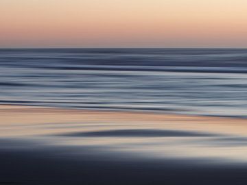 Zon, zee en strand anders van Frank Adelaar