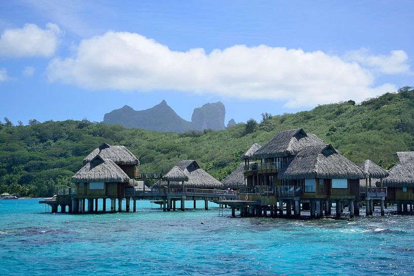 Pretty expensive to stay there by Frank's Awesome Travels