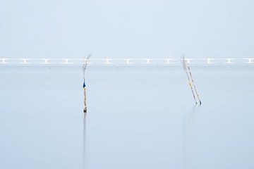 Oosterschelde, Zeelandbrug, minimalistisch van Ronald Harmsen