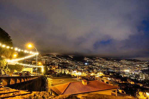 Funchal op Madeira in het begin van de avond