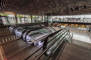 Delft railway station by Rob Boon