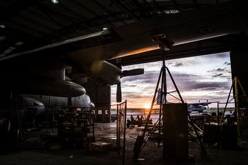 Belgische C-130 Hercules in hangar