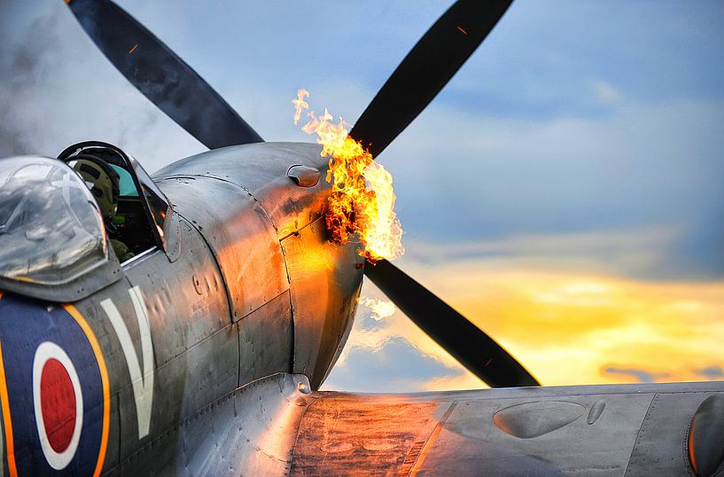 Spitfire met vlammen van Atelier Liesjes