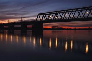 Pont ferroviaire de Deventer au coucher du soleil