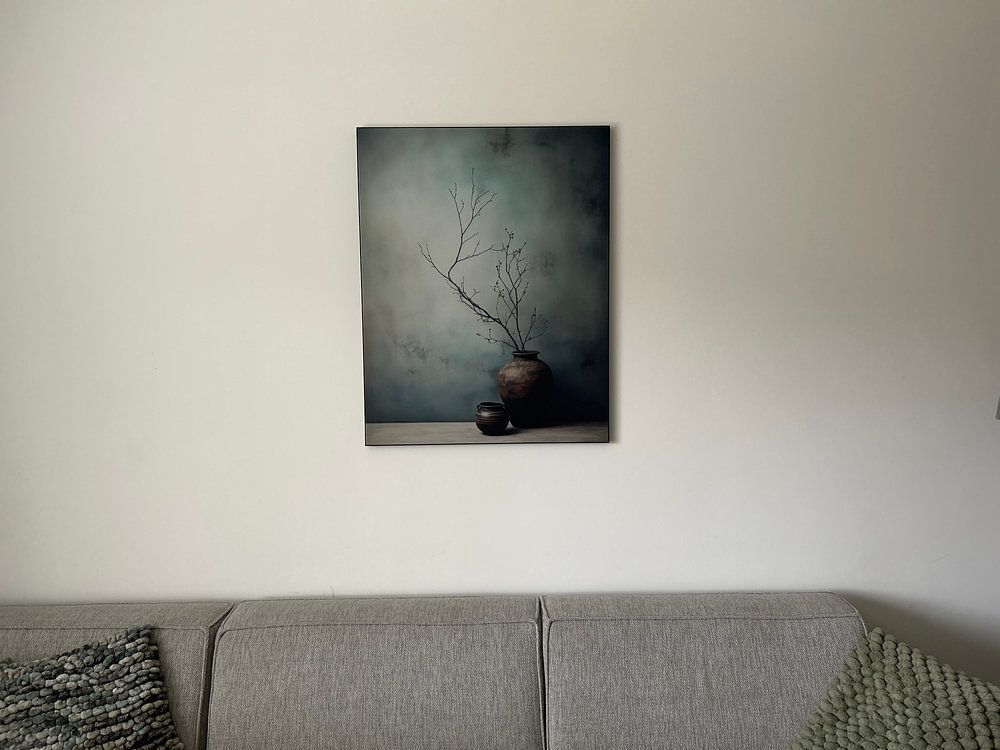 Stilleben mit einem Zweig in einer Vase   von Carla Van Iersel 