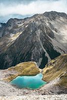 Wunderschöner klarer blauer Bergsee im Nelson Lakes National Park