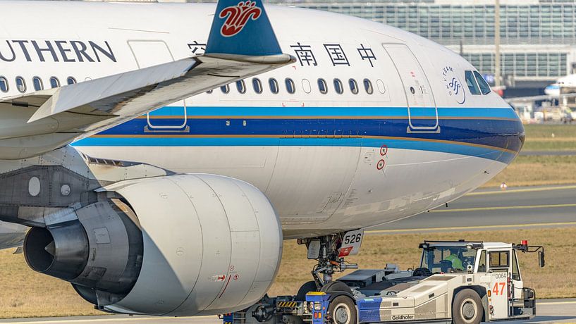 China Southern Airlines Airbus A330-200. van Jaap van den Berg