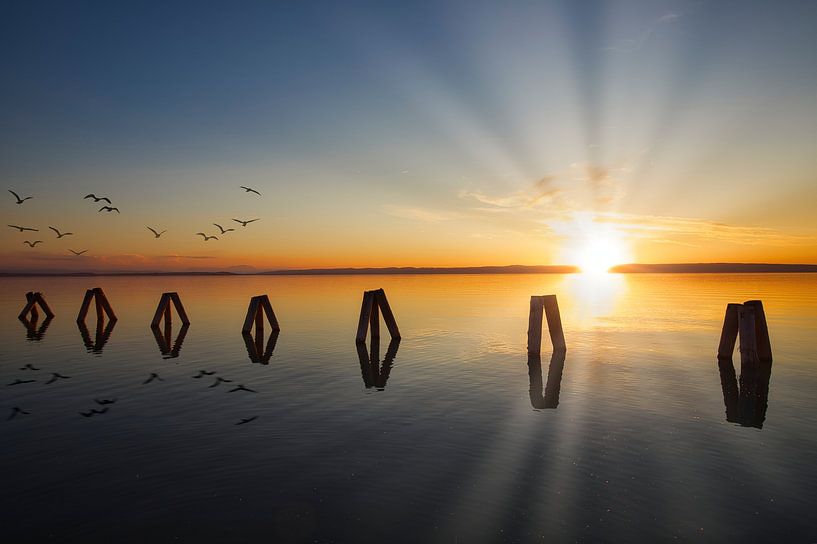 Sunset at the lake by Markus Weber