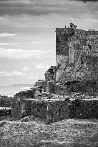 Chateau de Murol Frankrijk in Monchrome