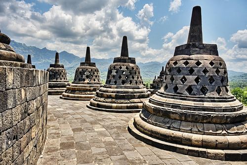 The circular trail of thousand-year-old stupas