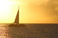 Kreuzfahrt bei Sonnenuntergang