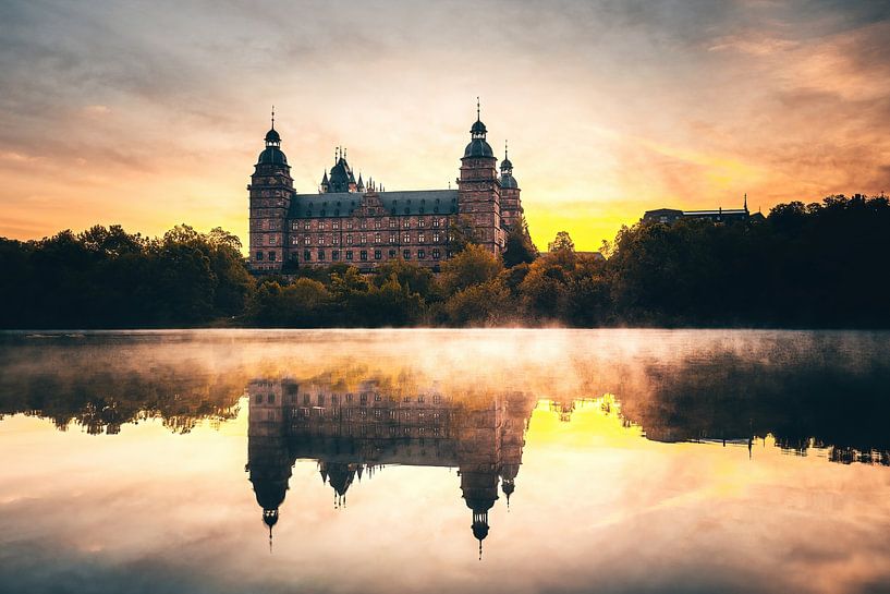 Kasteel Johannisburg in zonsopgang Beieren Aschaffenburg van Fotos by Jan Wehnert