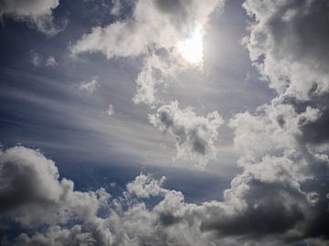 Blauwe lucht van Martijn Tilroe